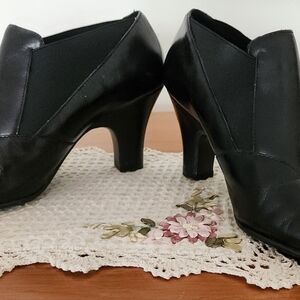 Elegant Black Women's Heels